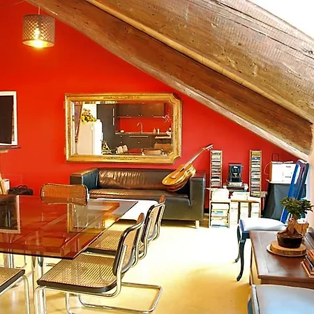 Attic Хостел *