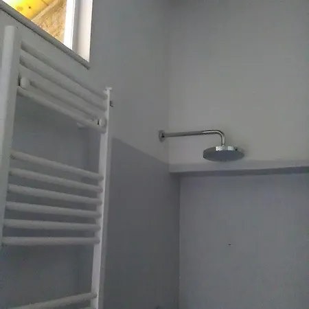 Attic Vandrerhjem *