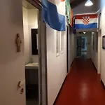 Хостел Attic Турин